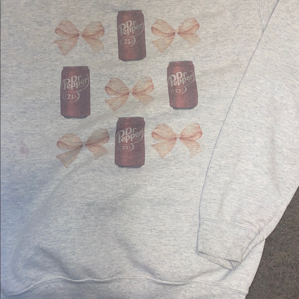 Gildan Gray Sweatshirt with Cans and Bows